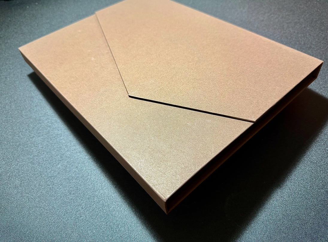 No. M004  "Poured Together" (Masterpiece)