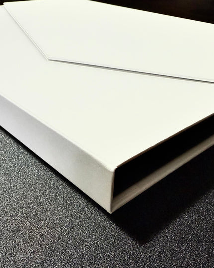 No. M005  "Black Cat Series – Contemplation" (Masterpiece)